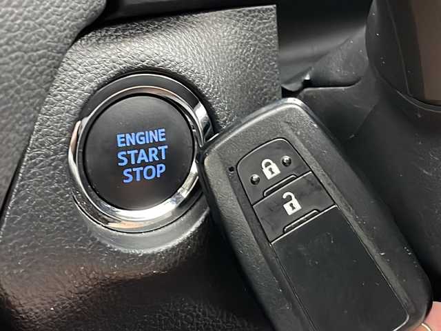 トヨタ ＲＡＶ４ アドベンチャー オフロードPKG 愛知県 2022(令4)年 4万km アティチュードブラックマイカ 衝突軽減システム/純正9型ディスプレイオーディオ ナビなし/レーダークルーズコントロール/シートヒーター/エアシート/Bluetooth/バックカメラ/パワーシート/コーナーセンサー/純正アルミホイール/ルーフレール/ブラインドスポットモニター/LEDヘッドライト/ステアリングヒーター/ドライブレコーダー/ETC/ステアリングスイッチ/スマートキー/プッシュスタート