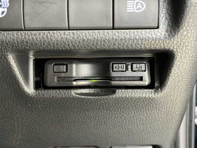 トヨタ ＲＡＶ４ アドベンチャー オフロードPKG 愛知県 2022(令4)年 4万km アティチュードブラックマイカ 衝突軽減システム/純正9型ディスプレイオーディオ ナビなし/レーダークルーズコントロール/シートヒーター/エアシート/Bluetooth/バックカメラ/パワーシート/コーナーセンサー/純正アルミホイール/ルーフレール/ブラインドスポットモニター/LEDヘッドライト/ステアリングヒーター/ドライブレコーダー/ETC/ステアリングスイッチ/スマートキー/プッシュスタート