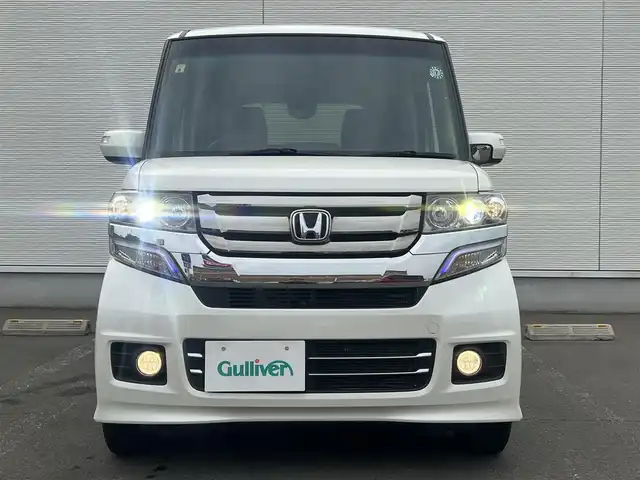 ホンダ Ｎ ＢＯＸ カスタム G Lパッケージ 秋田県 2016(平28)年 6.3万km プレミアムホワイトパールⅡ 純正ナビ/LEDヘッドライト/４WD/フルセグ/バックカメラ/スマートキー/社外アルミ/片側パワスラ/アイドリングストップ/プッシュスタート/前席シートヒーター/ステアリングスイッチ/純正エンジンスターター/純正フロアマット/純正ドアバイザー/オートライト/オートエアコン/パワーステアリング/パワーウィンドウ/横滑り防止/電動格納ウィンカーミラー