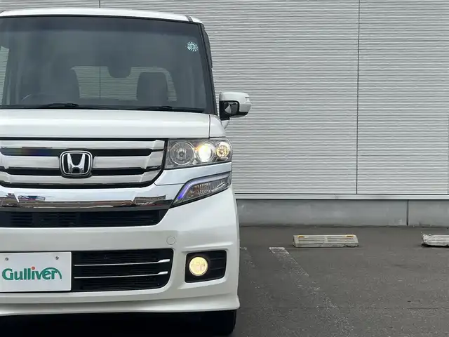 ホンダ Ｎ ＢＯＸ カスタム G Lパッケージ 秋田県 2016(平28)年 6.3万km プレミアムホワイトパールⅡ 純正ナビ/LEDヘッドライト/４WD/フルセグ/バックカメラ/スマートキー/社外アルミ/片側パワスラ/アイドリングストップ/プッシュスタート/前席シートヒーター/ステアリングスイッチ/純正エンジンスターター/純正フロアマット/純正ドアバイザー/オートライト/オートエアコン/パワーステアリング/パワーウィンドウ/横滑り防止/電動格納ウィンカーミラー