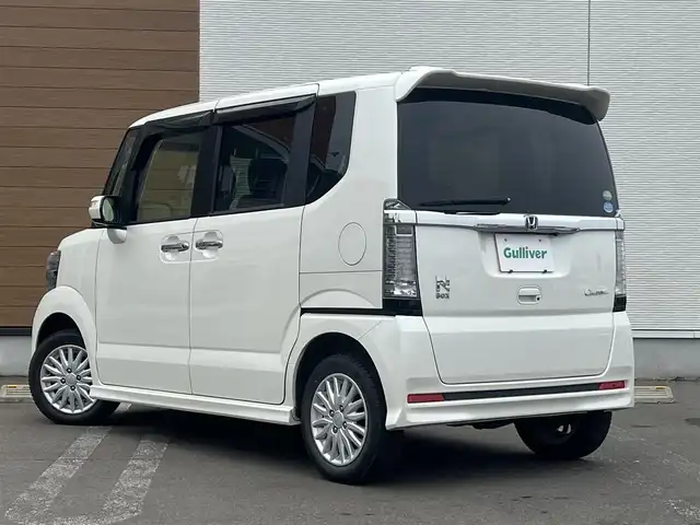 ホンダ Ｎ ＢＯＸ カスタム G Lパッケージ 秋田県 2016(平28)年 6.3万km プレミアムホワイトパールⅡ 純正ナビ/LEDヘッドライト/４WD/フルセグ/バックカメラ/スマートキー/社外アルミ/片側パワスラ/アイドリングストップ/プッシュスタート/前席シートヒーター/ステアリングスイッチ/純正エンジンスターター/純正フロアマット/純正ドアバイザー/オートライト/オートエアコン/パワーステアリング/パワーウィンドウ/横滑り防止/電動格納ウィンカーミラー