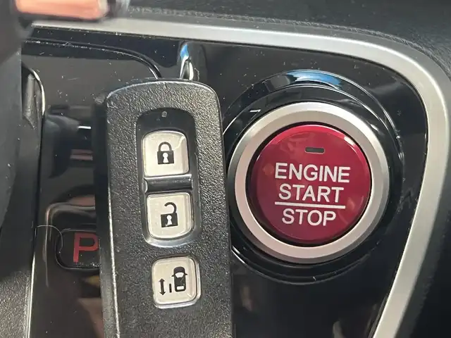 ホンダ Ｎ ＢＯＸ カスタム G Lパッケージ 秋田県 2016(平28)年 6.3万km プレミアムホワイトパールⅡ 純正ナビ/LEDヘッドライト/４WD/フルセグ/バックカメラ/スマートキー/社外アルミ/片側パワスラ/アイドリングストップ/プッシュスタート/前席シートヒーター/ステアリングスイッチ/純正エンジンスターター/純正フロアマット/純正ドアバイザー/オートライト/オートエアコン/パワーステアリング/パワーウィンドウ/横滑り防止/電動格納ウィンカーミラー