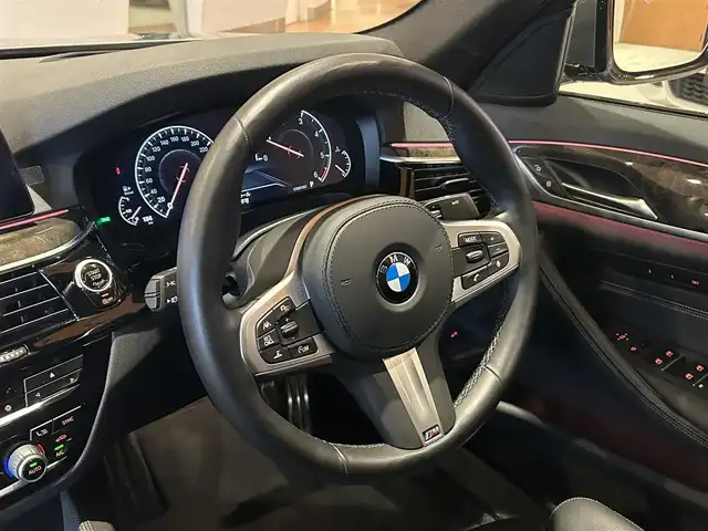 ＢＭＷ ５２３ｄ xDrive Mスピリット 道央・札幌 2020(令2)年 2.4万km ブルーストーン メタリックペイント/ハイラインパッケージ/　・ダコタレザーシート/　・ランバーサポート/　・前後シートヒーター/アドバンスパッケージ/　・コンフォートパッケージ/　・アダプティブLEDヘッドライト/　・パーキングアシストプラス/　・アンビエントライト/ヘッドアップディスプレイ/ドライビングアシストプラス/純正HDDナビ/フルセグテレビ/USB/BT/360°カメラ/PDC/HiFiスピーカー