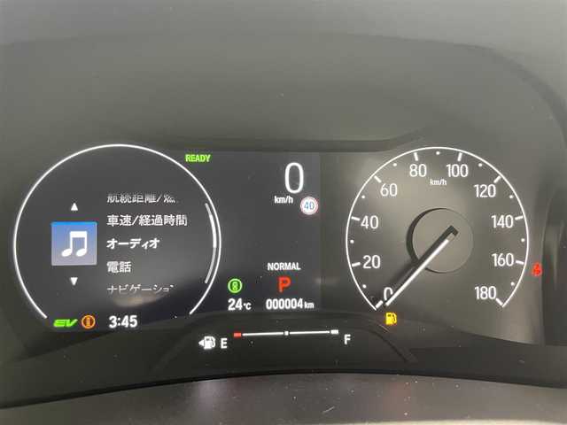 ホンダ ヴェゼル ハイブリッド e:HEV Z 富山県 2025(令7)年 0.1万km未満 プラチナホワイトパール 登録済未使用車/純正ディスプレイオーディオ（AM/FM/BT/USB/フルセグ）/バックカメラ/ETC/ブラインドスポットモニター/ハーフレザーシート/シートヒーター/ハンドルヒーター/衝突被害軽減システム/レーダークルーズコントロール/レーンキープアシスト/コーナーセンサー/横滑り防止装置/アイドリングストップ/オートLEDライト/フォグライト/純正アルミホイール/置くだけ充電/革巻きステアリング/ステアリングスイッチ/スマートキー/スペアキー