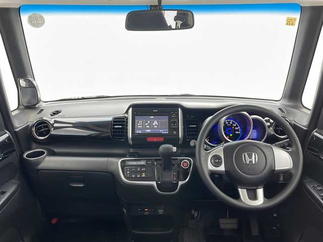 ホンダ Ｎ ＢＯＸ カスタム G Lパッケージ 長野県 2016(平28)年 6.1万km プレミアムホワイトパールⅡ 純正ディスプレイオーディオ&ワンセグTV&CD&BT/アイドリングストップ/社外前方ドライブレコーダー/片側パワースライドドア/ステアリングスイッチ/ベンチシート/2列目サンシェード/バックカメラ/ビルトインETC/HIDヘッドライト/電動格納ミラー/ウィンカーミラー/ドアミラーヒーター/純正ホイールキャップ装着/純正フロアマット/純正ドアバイザー/プッシュスタート/スマートキー