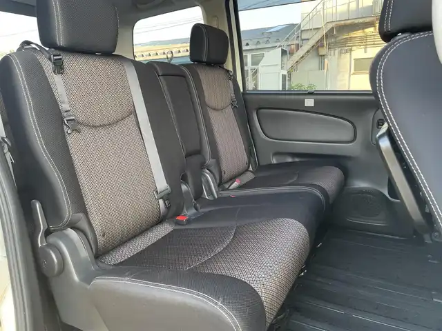 日産 セレナ ハイウェイスター Vセレ +Safty 岩手県 2015(平27)年 8.8万km ブリリアントホワイトパール (株)IDOMが運営する【じしゃロン盛岡店】の自社ローン専用車両になりますこちらは現金またはオートローンご利用時の価格です。自社ローンご希望の方は別途その旨お申付け下さい/社外メモリナビ/AM/FM/CD/DVD/SD/BT/USB/フルセグTV/バックカメラ/ETC/エマージェンシーB/クルーズコントロール/両側PWスライドドア/レーンキープアシスト/ドアバイザー/フロアマット/プッシュスタート/スマートキー/スペアキーあり/純正15インチAW/取扱説明書/保証書