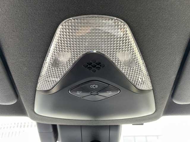 トヨタ Ｃ－ＨＲ G－T 青森県 2018(平30)年 9万km ホワイトパールクリスタルシャイン ・寒冷地仕様/・4WD/・純正ナビ/・フルセグ/・バックカメラ/・Bluetooth/・ABS/・横滑り防止/・衝突被害軽減ブレーキ/・レーンキープアシスト/・レーダークルーズコントロール/・ワイパーデアイサー/・LEDヘットライト/・オートライト/・オートマチックハイビーム/・MTモード付AT/・電子制御パーキングブレーキ/・ハーフレザーシート/・シートヒーター/・プッシュスタート/・スマートキー/・純正ETC/・純正フロアマット/・純正18AW/・保証書/・取扱説明書