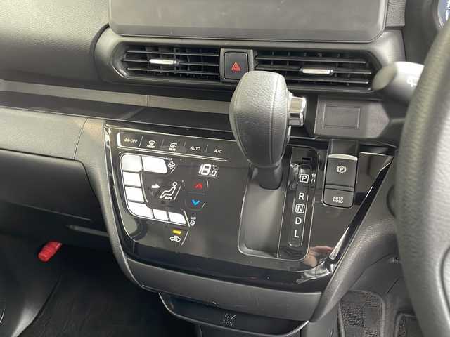 日産 ルークス HWS X プロパイロットED 愛知県 2021(令3)年 3.4万km ホワイトパール プロパイロット/衝突軽減システム/純正７型SDナビ/全方位カメラ/両側パワースライドドア/クルーズコントロール/快適パック/フルセグ/CD/DVD/Bluetooth/バックカメラ/イージーオープン機能/コーナーセンサー/純正アルミホイール/LEDヘッドライト/ETC/ステアリングヒーター/スマートキー/プッシュスタート