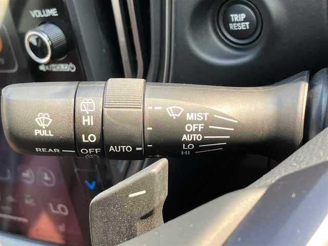 スバル レヴォーグ 1．8STIスポーツ EX 静岡県 2021(令3)年 4.1万km ラピスブルーP エンジンスタートボタン/パワーステアリング/パワーウィンドウ/AWD/MTモード付きAT/ターボ/スマートキー/オートエアコン/クルーズコントロール/USB入力端子/ETC/純正ナビ（BT/フルセグ）/バックカメラ/電動リアゲート/純正フロアマット/D席N席パワーシート/レザーシート/全席シートヒーター/純正18インチアルミホイール/ABS/横滑り防止装置/コーナーセンサー/レーンキープアシスト/オートライト/LEDヘッドライト/W+サイドエアバック/衝突軽減システム/デジタルインナーミラー/アイサイト