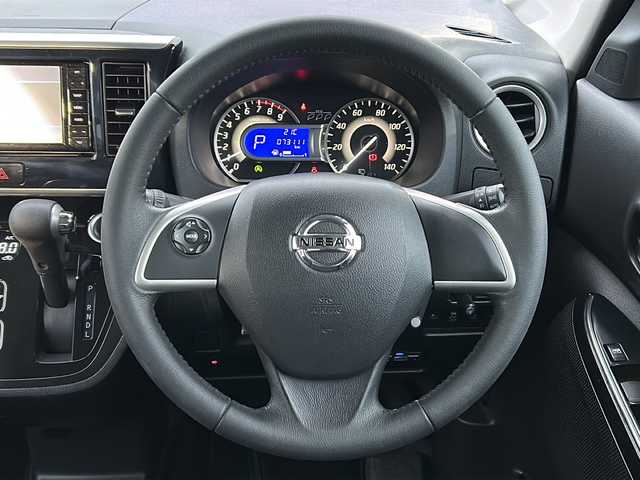 日産 デイズ ルークス ハイウェイスターX 茨城県 2018(平30)年 7.4万km アッシュブラウンM Panasonic製メモリナビ/全方位カメラ/バックカメラ/片側パワースライドドア/LEDオートライト/オートマチックハイビーム/純正フロアマット/純正14インチアルミホイール/アイドリングストップ/スマートキー/ETC/横滑り防止装置/コーナーセンサー/レーンキープアシスト/エアバック/衝突被害軽減システム/禁煙車