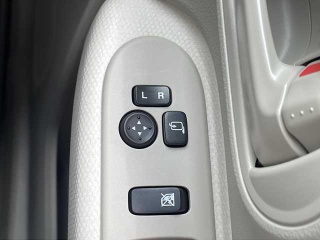 スズキ ラパン ＬＣ L 福岡県 2022(令4)年 2.3万km トラッドカーキメタリック ワンオーナー　/運転席シートヒーター　/前後ドライブレコーダー　/純正ナビ（フルセグＴＶ・ＡＭ・ＦＭ・Ｂｌｏｏｔｏｏｔｈ・ＣＤ・ＤＶＤ・ＵＳＥＮ・ｉＰｏｄ）/ＥＴＣ　/後方コーナーセンサー/ドアバイザー　/アイドリングストップ/USBポート/横滑り防止装置/レーンキープアシスト/ＬＥＤライト/オートライト/運転席・助手席エアバック/衝突被害軽減システム/プッシュスタート/スマートキー/スペアキー１本/保証書/取扱説明書