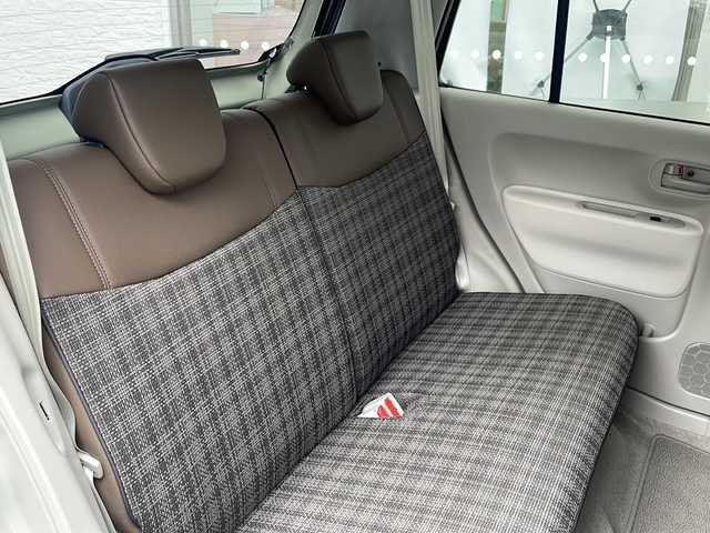 スズキ ラパン ＬＣ L 福岡県 2022(令4)年 2.3万km トラッドカーキメタリック ワンオーナー　/運転席シートヒーター　/前後ドライブレコーダー　/純正ナビ（フルセグＴＶ・ＡＭ・ＦＭ・Ｂｌｏｏｔｏｏｔｈ・ＣＤ・ＤＶＤ・ＵＳＥＮ・ｉＰｏｄ）/ＥＴＣ　/後方コーナーセンサー/ドアバイザー　/アイドリングストップ/USBポート/横滑り防止装置/レーンキープアシスト/ＬＥＤライト/オートライト/運転席・助手席エアバック/衝突被害軽減システム/プッシュスタート/スマートキー/スペアキー１本/保証書/取扱説明書