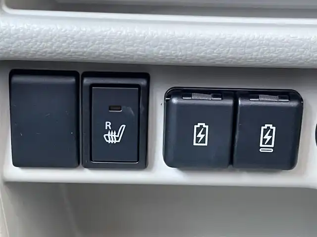 スズキ ラパン ＬＣ L 島根県 2022(令4)年 2.3万km トラッドカーキメタリック 登録時走行距離22775km/ワンオーナー　/運転席シートヒーター　/前後ドライブレコーダー　/純正ナビ（フルセグＴＶ・ＡＭ・ＦＭ・Ｂｌｏｏｔｏｏｔｈ・ＣＤ・ＤＶＤ・ＵＳＥＮ・ｉＰｏｄ）/ビルトインＥＴＣ　/後方コーナーセンサー/ドアバイザー　/アイドリングストップ/USBポート/横滑り防止装置/レーンキープアシスト/ＬＥＤライト/オートライト/運転席・助手席エアバック/衝突被害軽減システム/プッシュスタート/スマートキー/スペアキー１本/保証書/取扱説明書