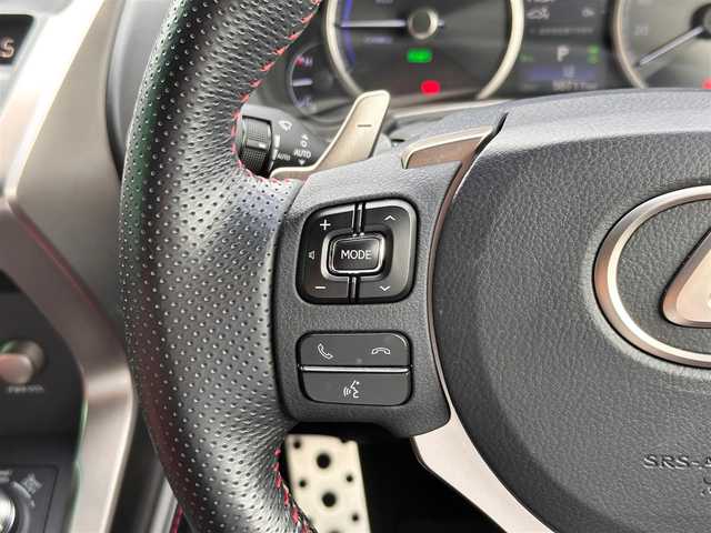 レクサス ＮＸ 300h Fスポーツ 宮城県 2018(平30)年 5.1万km グラファイトブラックガラスフレーク ムーンルーフ/カラーヘッドアップディスプレイ/LEDヘッドランプセット/・角型LEDヘッドランプ/・ヘッドランプクリーナー/・アダプティブハイビームシステム/ブラインドスポットモニターセット/・ブラインドスポットモニター/・リアクロストラフィックアラート/パノラミックビューモニターセット/・パノラミックビューモニター/・パーキングサポートブレーキ/電動格納リアシート/・電動格納機能付6:4分割可倒式シート（リア）/・パワーリクライニング/＝＝＝/セーフティシステムプラス/・プリクラッシュセーフティ/・レーンディパーチャーアラート/・レーダークルーズコントロール/純正ナビ/・CD/DVD/・Bluetooth/・フルセグTV/ETC2.0/ドライブレコーダー/AC100V/100W/ハンズフリーパワーバックドア/専用革スポーツシート/パワーシート（運転席メモリー機能付）/シートヒーター／ベンチレーション/ステアリングヒーター/電動パーキングブレーキ/ブレーキホールド/純正18インチAW/純正フロアマット/トノカバー