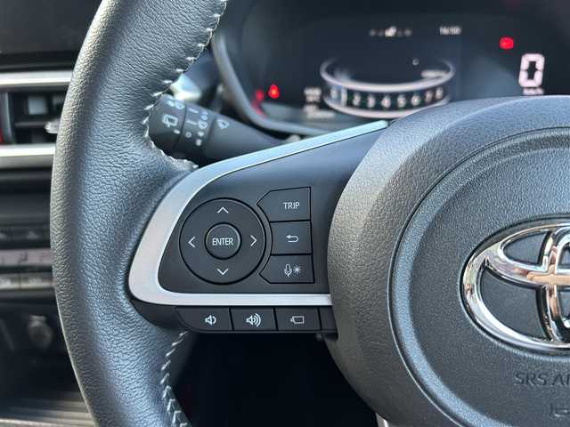 トヨタ ライズ Z 熊本県 2021(令3)年 2.2万km ブラックマイカメタリック/ターコイズブルーマイカメタリック ワンオーナー/衝突軽減ブレーキ/プッシュスタート/純正ディスプレイオーディオ/（フルセグTV・BTオーディオ）/全方位カメラ/ビルトインETC/前後ドライブレコーダー/純正17インチAW/レーダークルーズ/前席シートヒーター/LEDヘッドライト/オートライト/フォグライト/前後コーナーセンサー/横滑り防止装置/ウィンカーミラー/純正フロアマット/純正ドアバイザー/新車保証書/取扱説明書