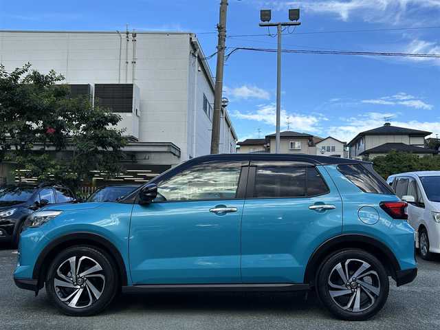 トヨタ ライズ Z 熊本県 2021(令3)年 2.2万km ブラックマイカメタリック/ターコイズブルーマイカメタリック ワンオーナー/衝突軽減ブレーキ/プッシュスタート/純正ディスプレイオーディオ/（フルセグTV・BTオーディオ）/全方位カメラ/ビルトインETC/前後ドライブレコーダー/純正17インチAW/レーダークルーズ/前席シートヒーター/LEDヘッドライト/オートライト/フォグライト/前後コーナーセンサー/横滑り防止装置/ウィンカーミラー/純正フロアマット/純正ドアバイザー/新車保証書/取扱説明書