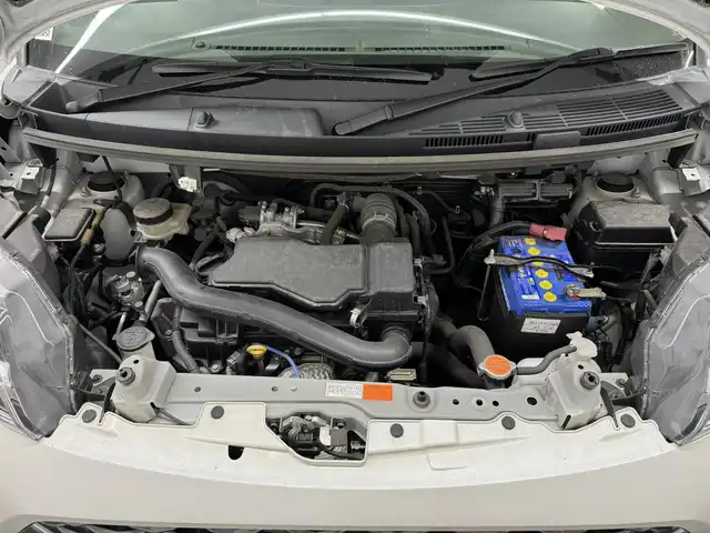 トヨタ タンク カスタムG 三重県 2019(令1)年 5.3万km パールホワイトⅢ ガソリン/FF/インパネCVT/純正 7インチナビ NSZT-W68T/（AM/FM/CD/DVD/TV/SD/SDREC/Bluetooth）/【OP】パノラマモニター/両側パワースライドドア/モデリスタエアロ（F/S/R下）/ドライブレコーダー 前方/ビルトイン ETC/スマートアシスト3/・衝突警報機能（対車両・対歩行者）/・衝突回避支援ブレーキ機能（対車両・対歩行者）/・車線逸脱警報/・先行車発進告知機能/・オートハイビーム機能/・誤発進抑制制御機能（前方・後方）/・コーナーセンサー（前後）/装備/●【OP】コンフォートパッケージ/・運転席・助手席シートヒーター/・シートバックテーブル（買い物フック・ドリンクホルダー２個付（運転席・助手席））/●クルーズコントロール/●オートライト/●LEDヘッドライト/●LEDフロントフォグライト/●オートエアコン/●プッシュスタート/●スマートキー/●保/取/ナビ取/●スマートキーx2/●純正14inAW/など