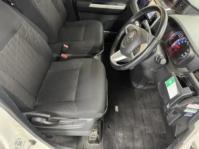 トヨタ タンク カスタムG 三重県 2019(令1)年 5.3万km パールホワイトⅢ ガソリン/FF/インパネCVT/純正 7インチナビ NSZT-W68T/（AM/FM/CD/DVD/TV/SD/SDREC/Bluetooth）/【OP】パノラマモニター/両側パワースライドドア/モデリスタエアロ（F/S/R下）/ドライブレコーダー 前方/ビルトイン ETC/スマートアシスト3/・衝突警報機能（対車両・対歩行者）/・衝突回避支援ブレーキ機能（対車両・対歩行者）/・車線逸脱警報/・先行車発進告知機能/・オートハイビーム機能/・誤発進抑制制御機能（前方・後方）/・コーナーセンサー（前後）/装備/●【OP】コンフォートパッケージ/・運転席・助手席シートヒーター/・シートバックテーブル（買い物フック・ドリンクホルダー２個付（運転席・助手席））/●クルーズコントロール/●オートライト/●LEDヘッドライト/●LEDフロントフォグライト/●オートエアコン/●プッシュスタート/●スマートキー/●保/取/ナビ取/●スマートキーx2/●純正14inAW/など