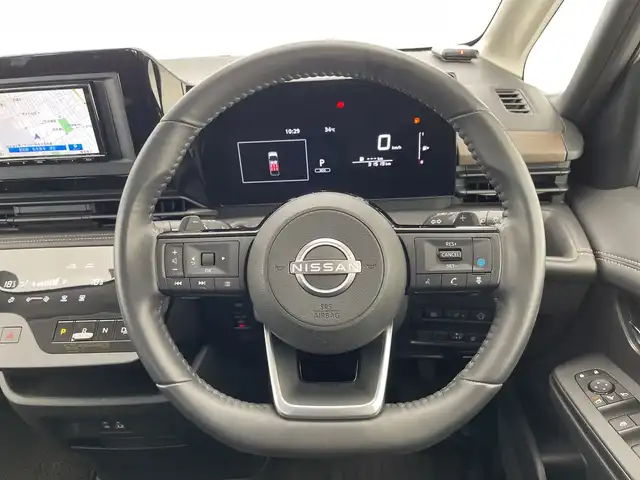 日産 セレナ ハイウェイスター V 愛知県 2023(令5)年 3.2万km プリズムホワイト プロパイロット/純正ナビ/全方位カメラ/両側パワースライドドア/レーダークルーズコントロール/Bluetooth/バックカメラ/コーナーセンサー/純正アルミホイール/LEDヘッドライト/パドルシフト/ステアリングヒーター/インテリジェントミラー/オートマチックハイビーム/ドライブレコーダー/衝突軽減システム/ETC/ステアリングスイッチ/スマートキー/プッシュスタート