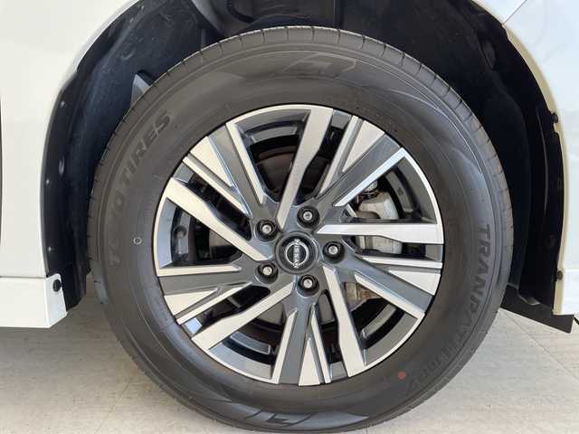 日産 セレナ ハイウェイスター V 愛知県 2023(令5)年 3.2万km プリズムホワイト プロパイロット/純正ナビ/全方位カメラ/両側パワースライドドア/レーダークルーズコントロール/Bluetooth/バックカメラ/コーナーセンサー/純正アルミホイール/LEDヘッドライト/パドルシフト/ステアリングヒーター/インテリジェントミラー/オートマチックハイビーム/ドライブレコーダー/衝突軽減システム/ETC/ステアリングスイッチ/スマートキー/プッシュスタート
