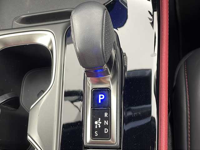 レクサス ＮＸ 350h Fスポーツ 兵庫県 2023(令5)年 3.7万km ホワイトノーヴァガラスフレーク 純正14インチナビ（TV/BT/USB/Miracast）/全方位カメラ/ビルトインETC2.0/前後ドライブレコーダー/サンルーフ/パワーバックドア/デジタルインナーミラー/カラードヘッドアップディスプレイ/ブラインドスポットモニター/赤黒レザーシート/パワーシート/シートヒーター/エアーシート/LEXUSsafety/レーダークルーズコントロール/レーンディパーチャーアラート/パーキングサポートブレーキ/安心降車アシスト/リアカメラディテクション/クリアランスソナー/リアクロストラフィックアラート/ロードサインアシスト/プロアクティブドライビングアシスト/パドルシフト/LEDオートライト/LEDフォグ/オートマックハイビーム/AUTOワイパー/TVキャンセラー/電動パーキング/ブレーキホールド/W＋サイドエアバッグ/カーテンエアバッグ/スマートキー/カードキー/プッシュスタート/ステアリングリモコン/電動パーキングブレーキ/ブレーキホールド