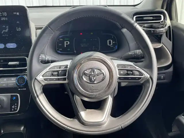 トヨタ アクア Z 滋賀県 2022(令4)年 0.9万km アーバンカーキ ワンオーナー/10.5型ディスプレイ/・Bluetooth/USB/アラウンドビューモニター/革巻きステアリング/ステアリングリモコン/パーキングアシスト/ETC2.0/前後ドライブレコーダー/レーダークルコン/LEDオートライト/フォグライト/トヨタセーフティセンス/・レーントレーシングアシスト/・プリクラッシュセーフティ/・ブラインドスポットモニター/・クリアランスソナー/・ヘッドアップディスプレイ/・パーキングサポートブレーキ/・ロードサインアシスト/スマートキー