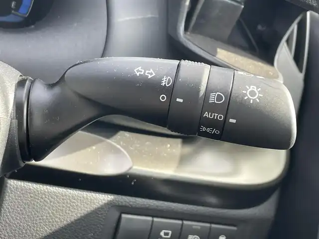 トヨタ アクア Z 滋賀県 2022(令4)年 0.9万km アーバンカーキ ワンオーナー/10.5型ディスプレイ/・Bluetooth/USB/アラウンドビューモニター/革巻きステアリング/ステアリングリモコン/パーキングアシスト/ETC2.0/前後ドライブレコーダー/レーダークルコン/LEDオートライト/フォグライト/トヨタセーフティセンス/・レーントレーシングアシスト/・プリクラッシュセーフティ/・ブラインドスポットモニター/・クリアランスソナー/・ヘッドアップディスプレイ/・パーキングサポートブレーキ/・ロードサインアシスト/スマートキー