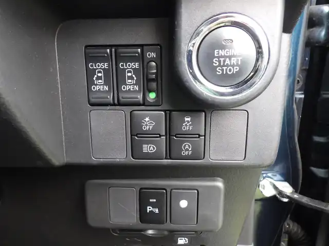 トヨタ タンク カスタムG 千葉県 2019(令1)年 2万km ブラックマイカメタリック/レーザーブルークリスタルシャイン 2トーン スマートアシストIII/クルーズコントロール/エコアイドル/両側パワースライドドア/純正SDナビ/地デジTV/【DVD/CD再生機能　Bluetooth接続】/バックカメラ/ドライブレコーダー/前席シートヒーター/革巻きステアリング/ステアリングスイッチ/ETC/LEDヘッドライト/フォグライト/ウインカーミラー/コーナーセンサー/純正14インチアルミホイル/キーフリーシステム