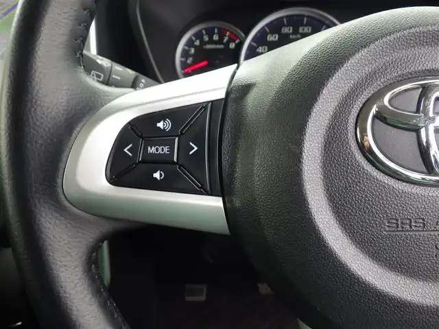 トヨタ タンク カスタムG 千葉県 2019(令1)年 2万km ブラックマイカメタリック/レーザーブルークリスタルシャイン 2トーン スマートアシストIII/クルーズコントロール/エコアイドル/両側パワースライドドア/純正SDナビ/地デジTV/【DVD/CD再生機能　Bluetooth接続】/バックカメラ/ドライブレコーダー/前席シートヒーター/革巻きステアリング/ステアリングスイッチ/ETC/LEDヘッドライト/フォグライト/ウインカーミラー/コーナーセンサー/純正14インチアルミホイル/キーフリーシステム