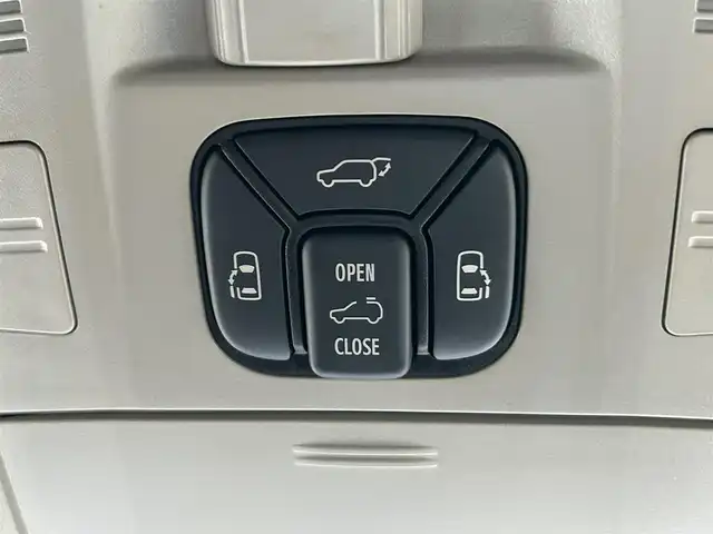 トヨタ アルファード 350S タイプゴールドⅡ 埼玉県 2014(平26)年 6.1万km ブラック ワンオーナー/メモリナビ/フルセグテレビ/バックカメラ/フリップダウンモニター/ウィンカーミラー/オットマン/クルーズコントロール/サンルーフ/ドアバイザー/プッシュスタート/両側パワースライドドア/パワーバックドア/ETC/スペアキー/保証書/取扱説明書/ナビ取扱説明書