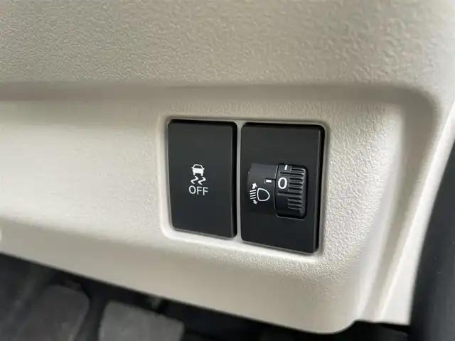 ホンダ Ｎ ＢＯＸ 石川県 2024(令6)年 0.7万km クリスタルブラックパール 純正8型ディスプレイオーディオ/バックカメラ/LEDヘッドライト/両側パワースライドドア/ホンダセンシング/レーダークルーズ/スマートキー/プッシュスタート/電動ミラー/シートヒーター/ベンチシート/オートライト