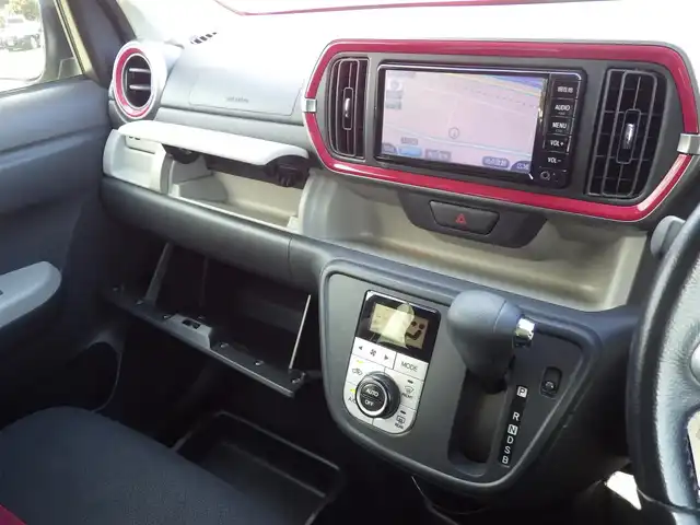 トヨタ パッソ モーダ　Gパッケージ 千葉県 2016(平28)年 5.5万km ブラックマイカメタリック/ダークエメラルドマイカ 2トーン 165/65R14/ワンオーナー/スマートアシスト/エコアイドル/純正SDナビ/ワンセグTV/【CD再生機能　Bluetooth接続】/バックカメラ/ドライブレコーダー/運転席シートヒーター/革巻きステアリング/ETC/LEDヘッドライト/フォグライト/ウインカーミラー/純正14インチアルミホイル/サイド/カーテンエアバッグ/キーフリーシステム