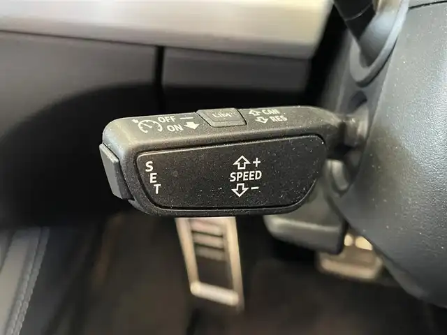 アウディ Ｑ５ 40TDIクワトロ Sライン 山形県 2022(令4)年 2.7万km グレイシアホワイトメタリック 純正ナビ/AppleCarplay/バーチャルコックピット/パワーシート/Sラインハーフレザーシート/ルーフレール/コーナーセンサー/パドルシフト/アダプティブクルーズコントロール/レーンキープアシスト/前後ドライブレコーダー/シートヒーター