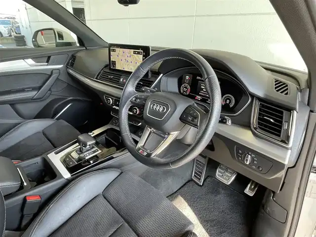 アウディ Ｑ５ 40TDIクワトロ Sライン 山形県 2022(令4)年 2.7万km グレイシアホワイトメタリック 純正ナビ/AppleCarplay/バーチャルコックピット/パワーシート/Sラインハーフレザーシート/ルーフレール/コーナーセンサー/パドルシフト/アダプティブクルーズコントロール/レーンキープアシスト/前後ドライブレコーダー/シートヒーター