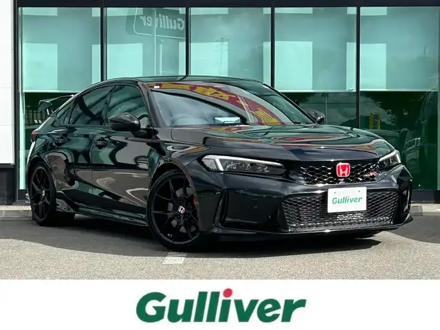 ホンダ シビック タイプR レーシングブラックPKG 和歌山県 2025(令7)年 0.4万km クリスタルブラックパール 純正ナビ/フルセグTV/(AM/FM/USB/Bluetooth)/バックカメラ/衝突軽減ブレーキ/横滑り防止機能/レーダークルコン/ブラインドスポットモニター/コーナーセンサー/電動パーキング/オートホールド/ETC/置くだけ充電/LEDヘッドライト/オートライト/プッシュスタート/スマートキー