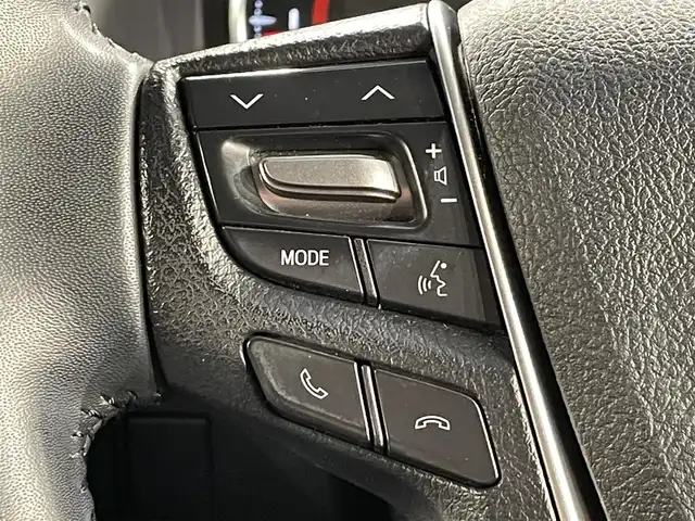 トヨタ アルファード S 愛知県 2020(令2)年 6.2万km ホワイトパールクリスタルシャイン 純正９インチナビ/純正フリップダウンモニター/両側パワースライドドア/レーダークルーズコントロール/衝突軽減ブレーキ/車線逸脱警報/クリアランスソナー/先行車発進告知/電動パーキングブレーキ/ブレーキホールド/バックカメラ/CD/DVDデッキ/ドライブレコーダー/ビルトインＥＴＣ/ＵＳＢ入力端子/アクセサリーソケット/シートカバー/オートハイビーム/LEDヘッドライト/純正フロアマット/純正18インチアルミホイール