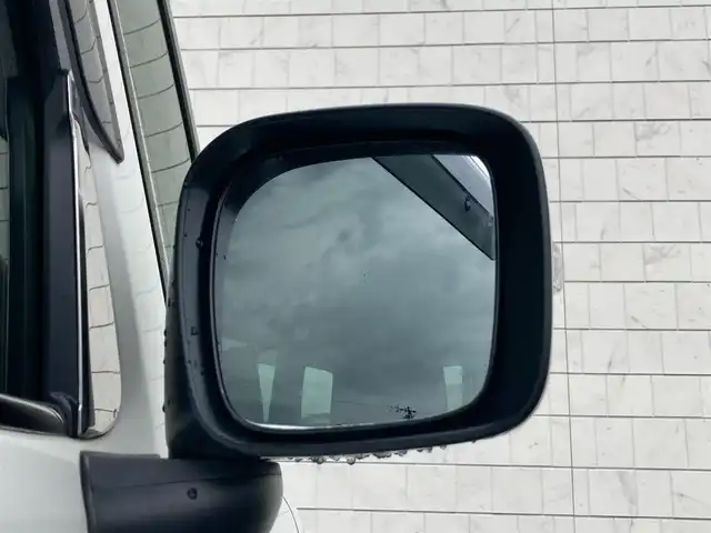 スズキ スペーシア カスタム HYBRID XS ターボ 静岡県 2018(平30)年 8.9万km ピュアホワイトP デュアルセンサーブレーキサポート/純正メモリーナビ(CN-RZ765W)/　AM FM CD DVD Bluetooth USB SD/ビルトインETC/前後方ドライブレコーダー/LEDオートヘッドランプ/レーダークルーズコントロール/シートヒーター(運転席)/両側パワースライドドア/リアクリアランスソナー/レザー調シートカバー/純正15インチアルミホイール/リアロールサンシェード/パドルシフト/フルセグTV/バックモニター