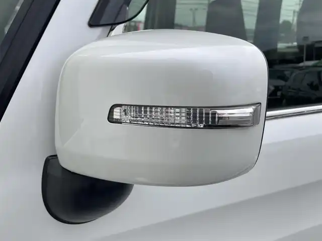 スズキ スペーシア カスタム HYBRID XS ターボ 静岡県 2018(平30)年 8.9万km ピュアホワイトP デュアルセンサーブレーキサポート/純正メモリーナビ(CN-RZ765W)/　AM FM CD DVD Bluetooth USB SD/ビルトインETC/前後方ドライブレコーダー/LEDオートヘッドランプ/レーダークルーズコントロール/シートヒーター(運転席)/両側パワースライドドア/リアクリアランスソナー/レザー調シートカバー/純正15インチアルミホイール/リアロールサンシェード/パドルシフト/フルセグTV/バックモニター