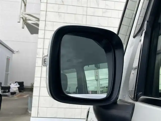 スズキ スペーシア カスタム HYBRID XS ターボ 静岡県 2018(平30)年 8.9万km ピュアホワイトP デュアルセンサーブレーキサポート/純正メモリーナビ(CN-RZ765W)/　AM FM CD DVD Bluetooth USB SD/ビルトインETC/前後方ドライブレコーダー/LEDオートヘッドランプ/レーダークルーズコントロール/シートヒーター(運転席)/両側パワースライドドア/リアクリアランスソナー/レザー調シートカバー/純正15インチアルミホイール/リアロールサンシェード/パドルシフト/フルセグTV/バックモニター