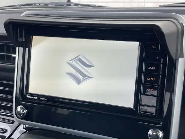 スズキ スペーシア カスタム HYBRID XS ターボ 静岡県 2018(平30)年 8.9万km ピュアホワイトP デュアルセンサーブレーキサポート/純正メモリーナビ(CN-RZ765W)/　AM FM CD DVD Bluetooth USB SD/ビルトインETC/前後方ドライブレコーダー/LEDオートヘッドランプ/レーダークルーズコントロール/シートヒーター(運転席)/両側パワースライドドア/リアクリアランスソナー/レザー調シートカバー/純正15インチアルミホイール/リアロールサンシェード/パドルシフト/フルセグTV/バックモニター