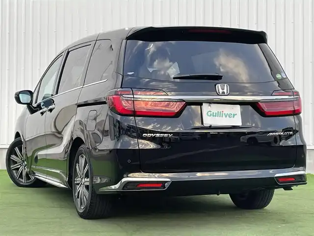 ホンダ オデッセイ アブソルート 香川県 2021(令3)年 3.5万km プレミアムスパークルブラックパール ホンダセンシング/→前方交差車両警報/→車線変更時衝突抑制機能/→車線変更支援機能/→衝突軽減ブレーキ/→アダプティブクルーズコントロール/純正10インチナビ/【FM/AM/CD/DVD/Bluetooth/フルセグTV】/アラウンドビューモニター/両側パワースライドドア/ハーフレザーシート/パワーシート　/革巻きステアリング　/ステアリングリモコン　/前後コーナーセンサー/純正１７インチアルミホイール/ＬＥＤヘッドライト/ETC２．０　/スマートキー　/プッシュスタート