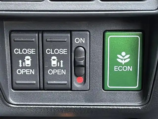 ホンダ オデッセイ アブソルート 香川県 2021(令3)年 3.5万km プレミアムスパークルブラックパール ホンダセンシング/→前方交差車両警報/→車線変更時衝突抑制機能/→車線変更支援機能/→衝突軽減ブレーキ/→アダプティブクルーズコントロール/純正10インチナビ/【FM/AM/CD/DVD/Bluetooth/フルセグTV】/アラウンドビューモニター/両側パワースライドドア/ハーフレザーシート/パワーシート　/革巻きステアリング　/ステアリングリモコン　/前後コーナーセンサー/純正１７インチアルミホイール/ＬＥＤヘッドライト/ETC２．０　/スマートキー　/プッシュスタート