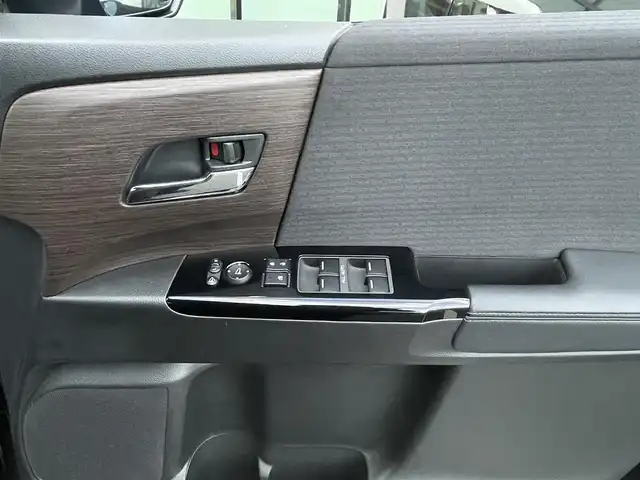 ホンダ オデッセイ アブソルート 香川県 2021(令3)年 3.5万km プレミアムスパークルブラックパール ホンダセンシング/→前方交差車両警報/→車線変更時衝突抑制機能/→車線変更支援機能/→衝突軽減ブレーキ/→アダプティブクルーズコントロール/純正10インチナビ/【FM/AM/CD/DVD/Bluetooth/フルセグTV】/アラウンドビューモニター/両側パワースライドドア/ハーフレザーシート/パワーシート　/革巻きステアリング　/ステアリングリモコン　/前後コーナーセンサー/純正１７インチアルミホイール/ＬＥＤヘッドライト/ETC２．０　/スマートキー　/プッシュスタート