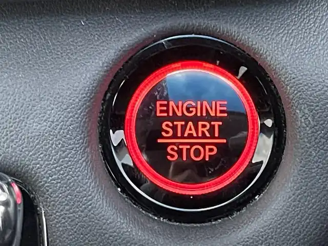 ホンダ オデッセイ アブソルート 香川県 2021(令3)年 3.5万km プレミアムスパークルブラックパール ホンダセンシング/→前方交差車両警報/→車線変更時衝突抑制機能/→車線変更支援機能/→衝突軽減ブレーキ/→アダプティブクルーズコントロール/純正10インチナビ/【FM/AM/CD/DVD/Bluetooth/フルセグTV】/アラウンドビューモニター/両側パワースライドドア/ハーフレザーシート/パワーシート　/革巻きステアリング　/ステアリングリモコン　/前後コーナーセンサー/純正１７インチアルミホイール/ＬＥＤヘッドライト/ETC２．０　/スマートキー　/プッシュスタート