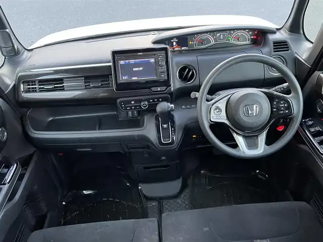 ホンダ Ｎ ＢＯＸ 東京都 2017(平29)年 9.1万km プレミアムホワイトパールⅡ (株)IDOMが運営する【じしゃロン昭島店】の自社ローン専用車両になります。/こちらは現金またはオートローンご利用時の価格です。自社ローンご希望の方は別途その旨お申付け下さい	/プッシュボタン/バックカメラ/両側パワースライドドア/スマートキー/LEDライト/オートライト