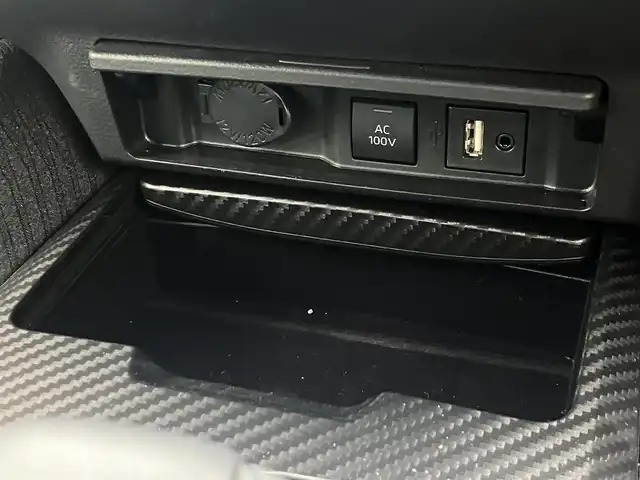 トヨタ クラウン ハイブリッド RS Four 道南・函館 2020(令2)年 2.8万km ホワイトパールクリスタルシャイン /純正ナビ//フルセグTV//寒冷地仕様//バックカメラ//クルーズコントロール//ETC//シートヒーター//ハンドルヒーター//レーンキープアシスト//コーナーセンサー//ブラインドスポットモニター//レーンキープ