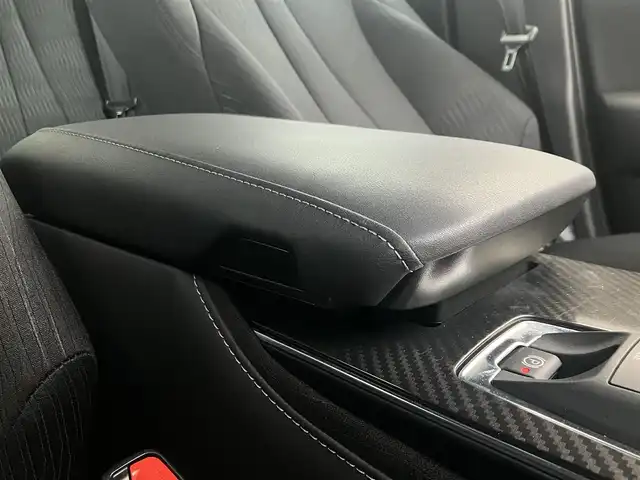 トヨタ クラウン ハイブリッド RS Four 道南・函館 2020(令2)年 2.8万km ホワイトパールクリスタルシャイン /純正ナビ//フルセグTV//寒冷地仕様//バックカメラ//クルーズコントロール//ETC//シートヒーター//ハンドルヒーター//レーンキープアシスト//コーナーセンサー//ブラインドスポットモニター//レーンキープ