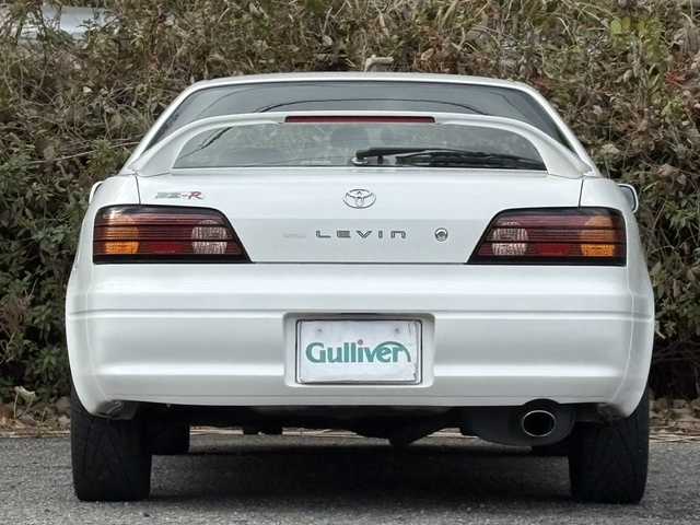 トヨタ カローラ レビン BZ－R 大分県 1997(平9)年 6.5万km スーパーホワイトⅡ 6MT/社外シフトノブ/キーレスキー