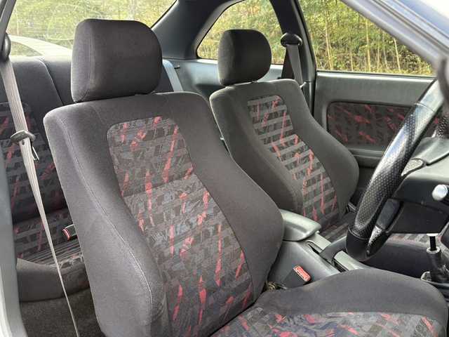 トヨタ カローラ レビン BZ－R 大分県 1997(平9)年 6.5万km スーパーホワイトⅡ 6MT/社外シフトノブ/キーレスキー