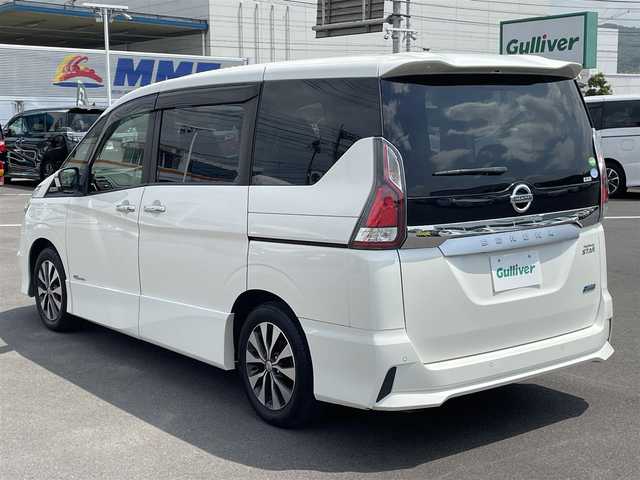 日産 セレナ ハイウェイスター 愛知県 2016(平28)年 5.7万km ブリリアントホワイトパール 純正9インチSDナビ(MM516D-L)/(CD/DVD/Bluetooth/フルセグTV/SD/AUX)/アラウンドビューモニター/パーキングアシスト/プロパイロット/両側パワースライドドア/デュアルバックドア/セーフティパックB/バックカメラ/インテリジェントクルーズコントロール/ビルトインETC/エマージェンシーブレーキ/車線逸脱警報/インテリジェントパーキングアシスト/インテリジェントルームミラー/ウォークスルー/LEDヘッドライト/フロントフォグランプ/純正16インチアルミホイール
